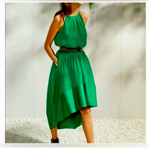 Banana Republic Dresses & Skirts - Banana Republic// High low dress//halter/Emerald//size 4